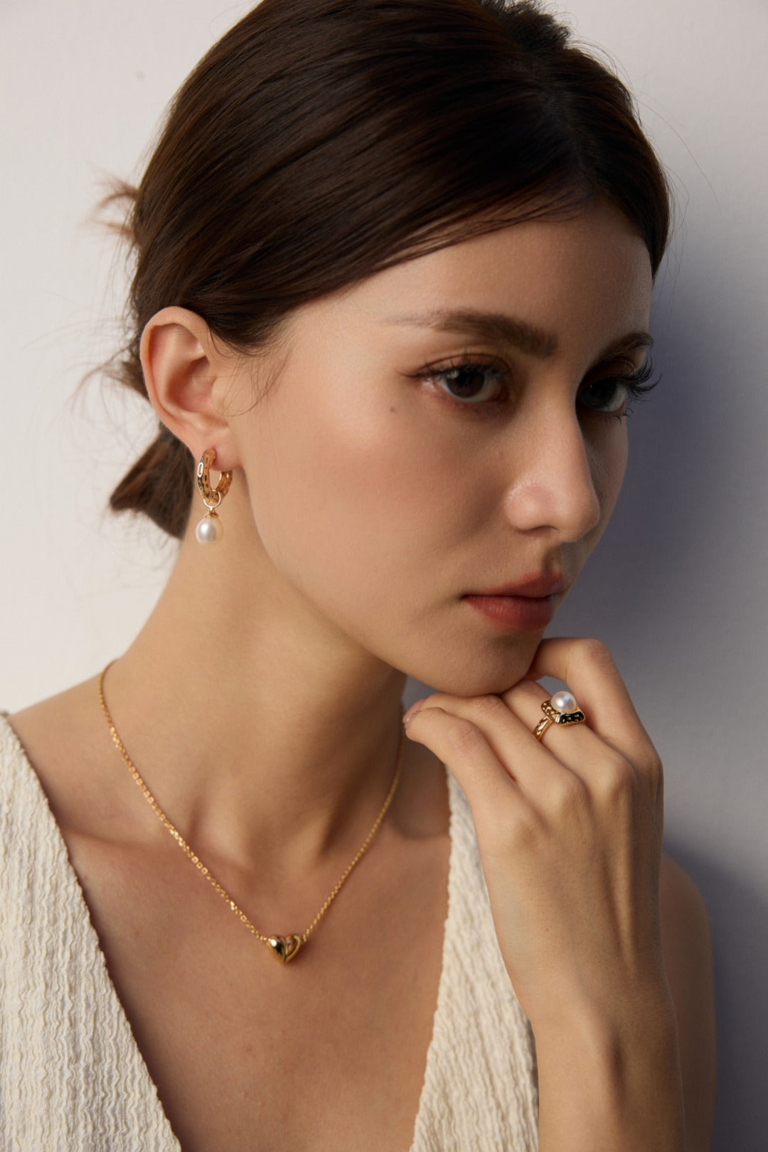 QL-E01239 S925 Silver Vintage Natural Pearl Earrings