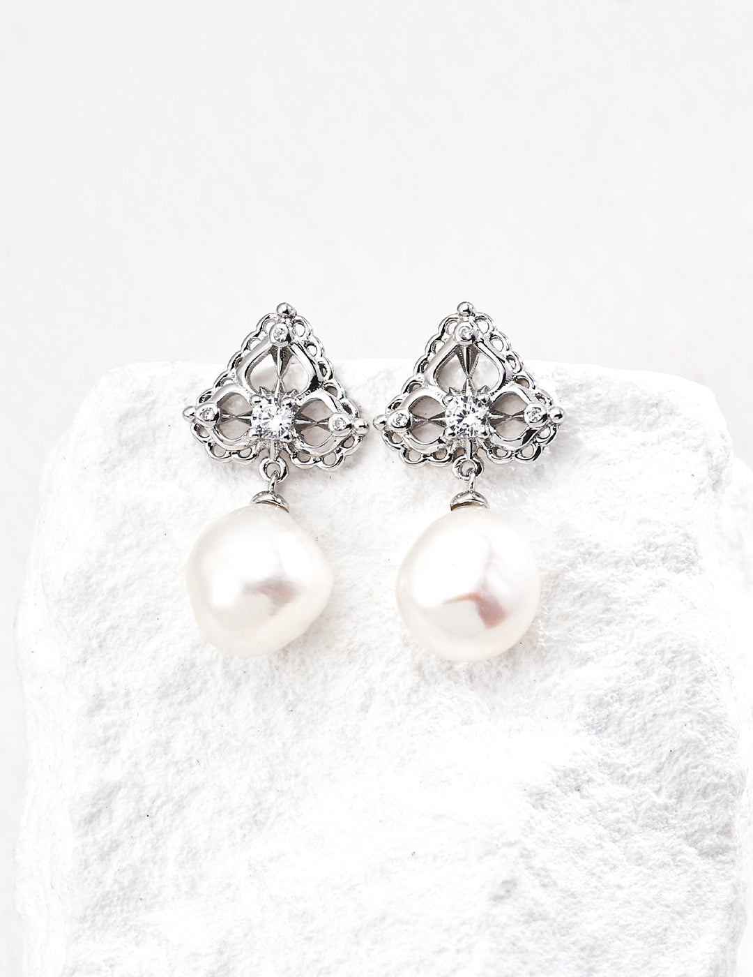 E01336 Earrings