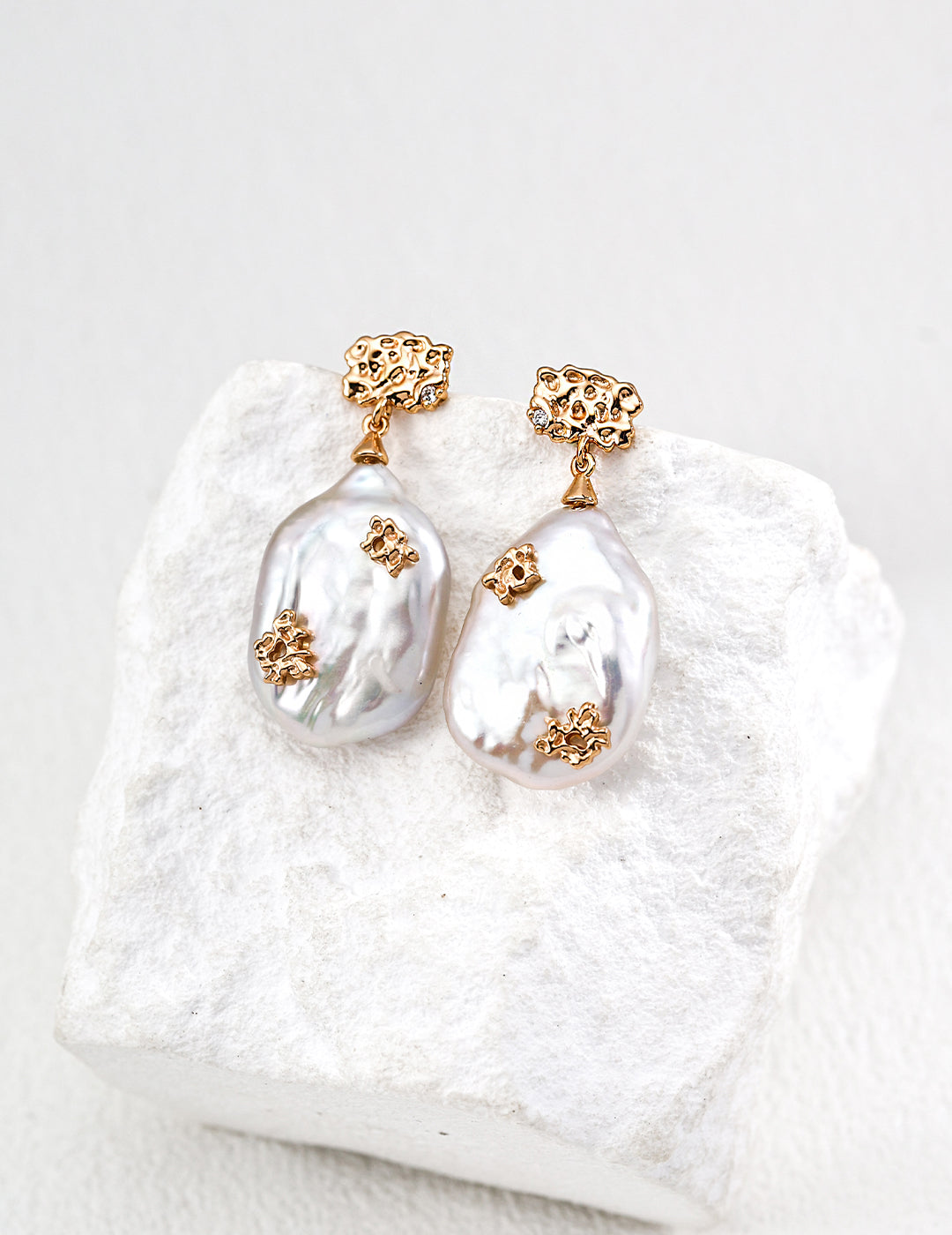 102491  S925 silver vintage natural pearl zircon earrings