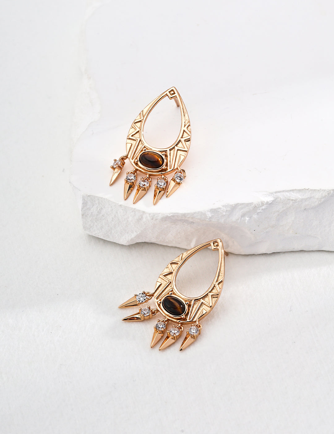 E01161  S925 Silver Black Onyx / Tiger’s Eye Vintage Earrings