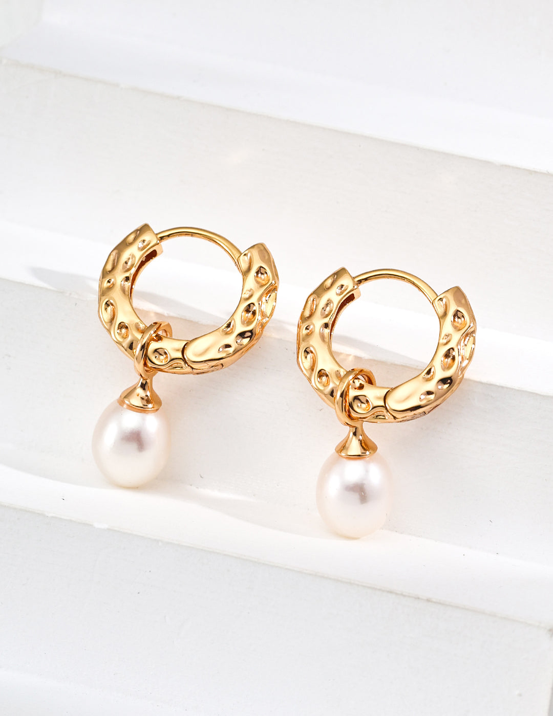 QL-E01239  S925 Silver Vintage Natural Pearl Earrings