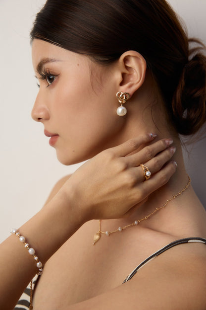 Natural Baroque Pearl Earrings.