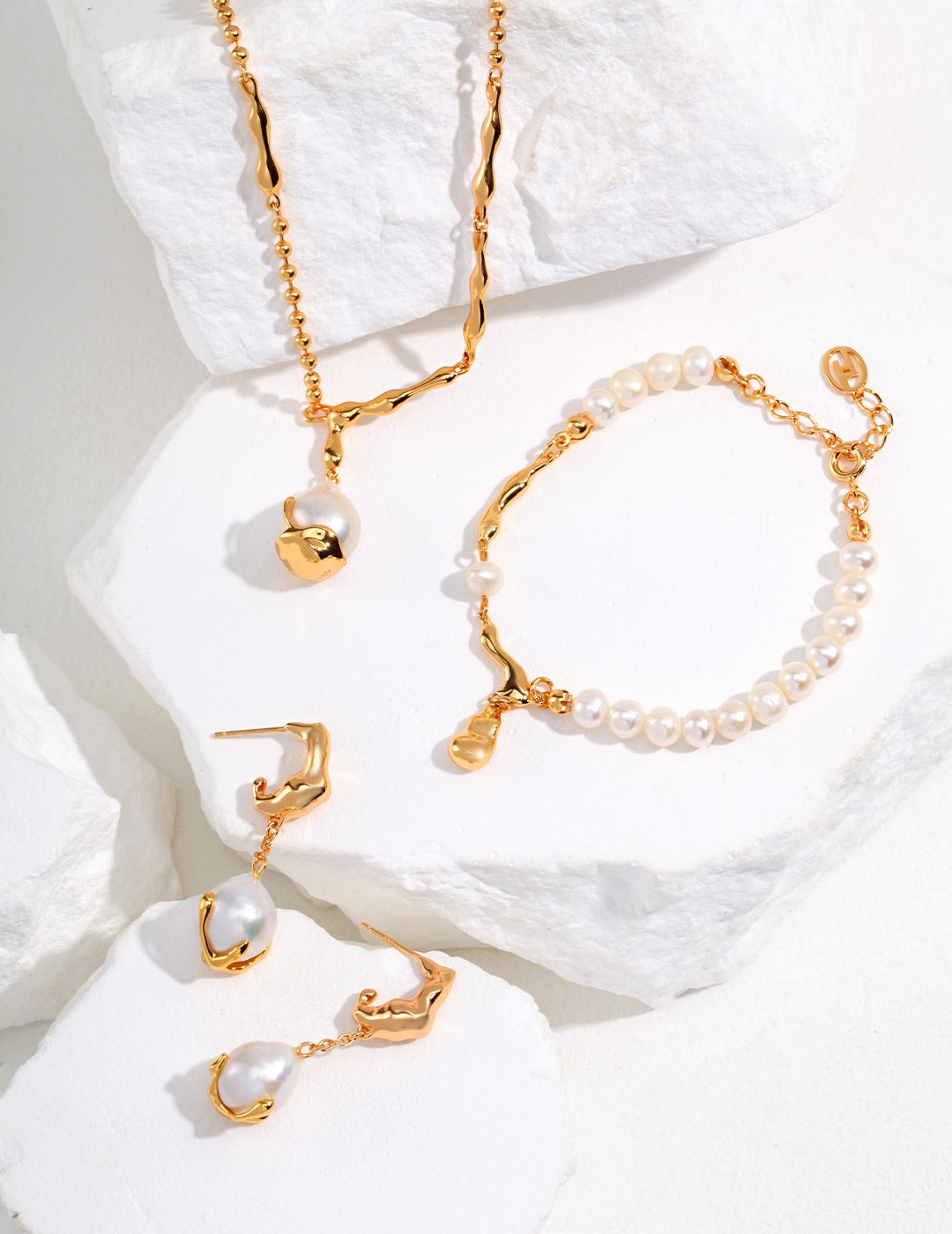 SL0071   S925 Silver Pearl Bracelet， Necklace， Earrings