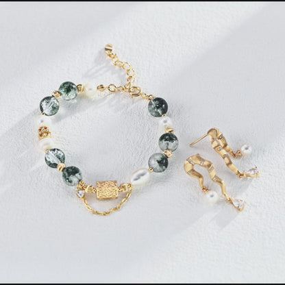 QL-SL0243-2  Graceful willows swaying, with rippling reflections by the West Lake. The fresh pearls are like white lotus flowers blooming in midsummer, floating upon the lake. The ethereal crystal is just like that